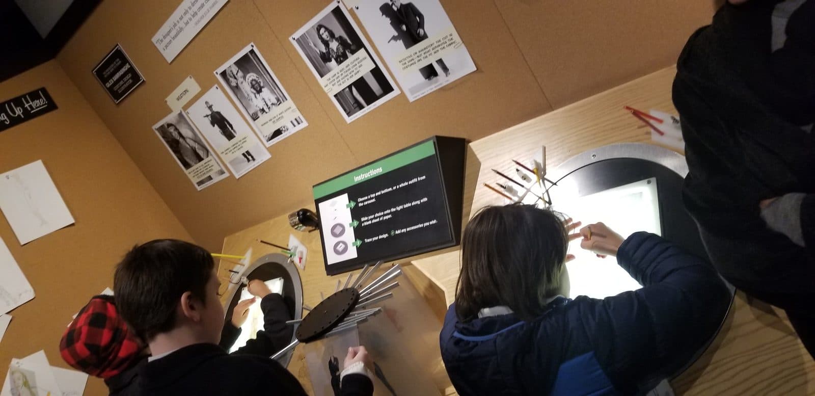 MEISA students learning about history at a Bay Area museum